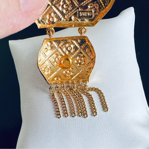 21K Yellow Gold Vintage Filigree Dangle Brooch Pendant with Chain Fringe - Picture 3 of 8